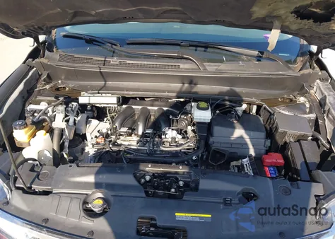 2015 Nissan Pathfinder Platinum z USA, uszkodzony, nr VIN 5N1AR2MN3FC659995